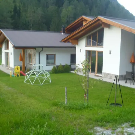 Zugspitzchalets Alpesi faház